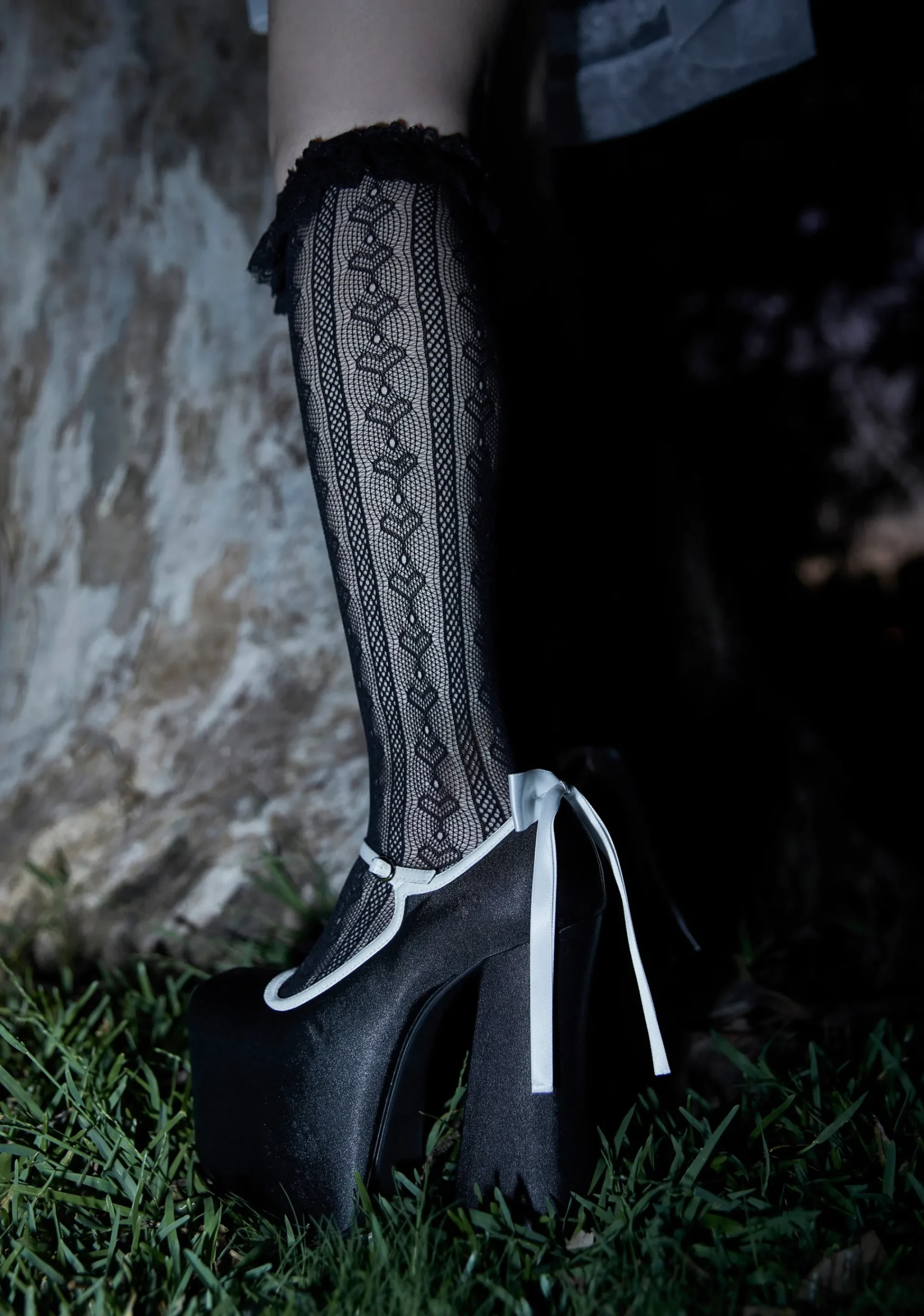 x_Leg Avenue Socks & Tights*Love Potion Knee High Socks - Black